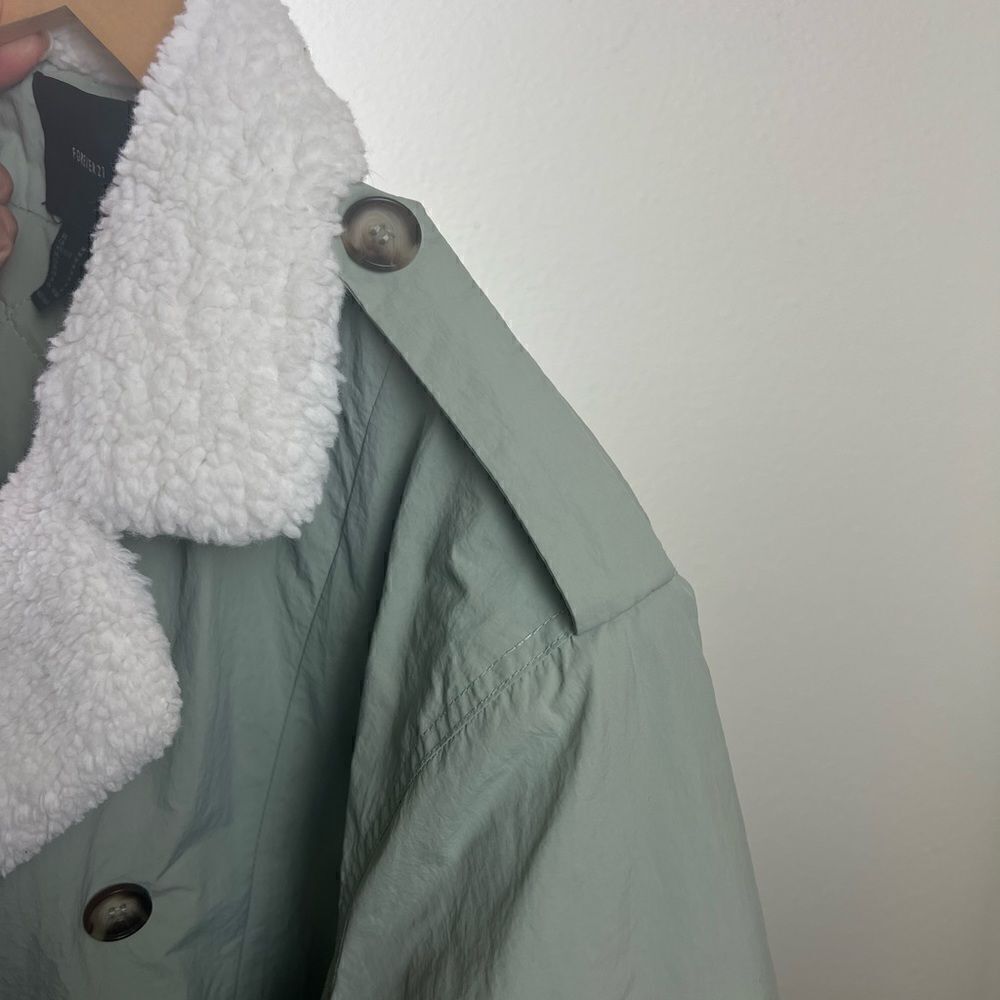 Forever 21 Double-Breasted Belted Trench Coat M - Picture 7 of 8